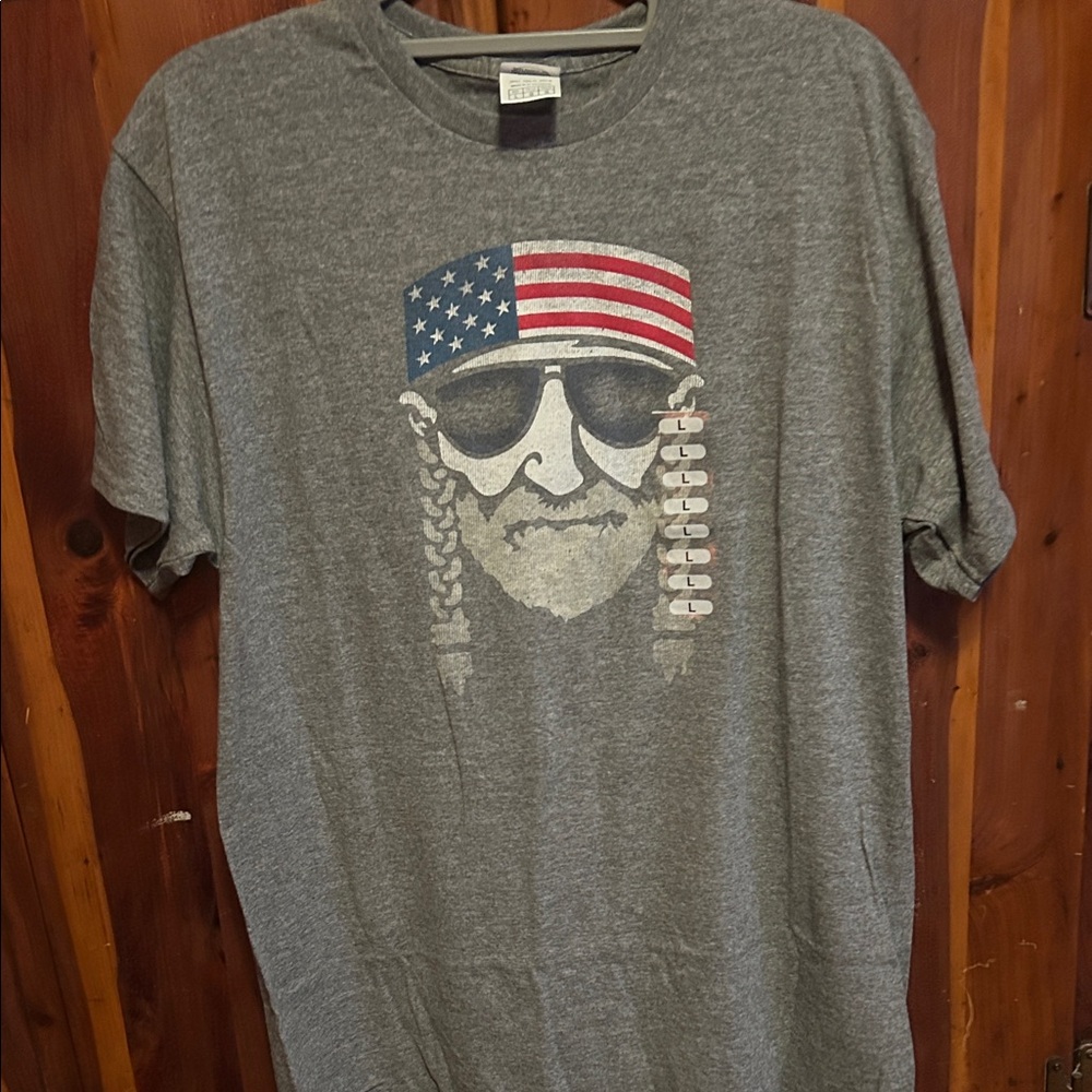 NWT! Willie Nelson-like Graphic T-Shirt